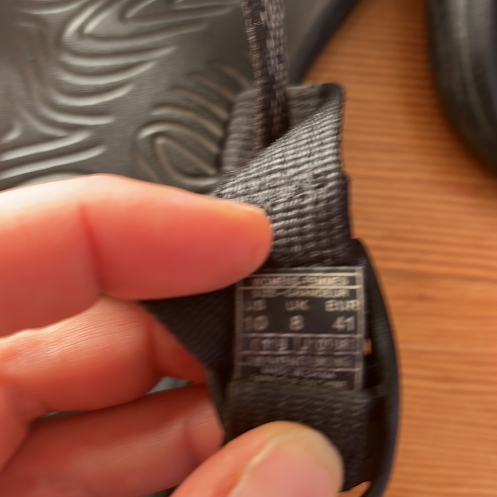 Chacos With Toe Loop - image 3